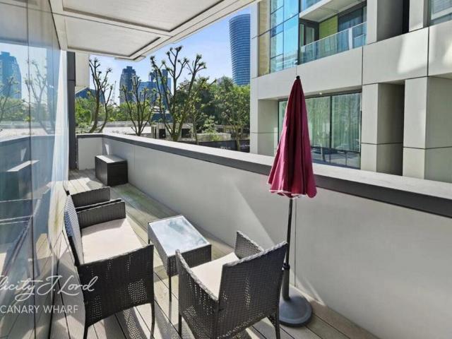 Flat for rent in Isle Of Dogs, Greater London
