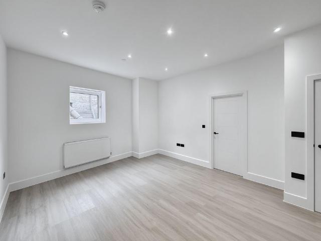 Flat for rent in Fordham Heath, Essex