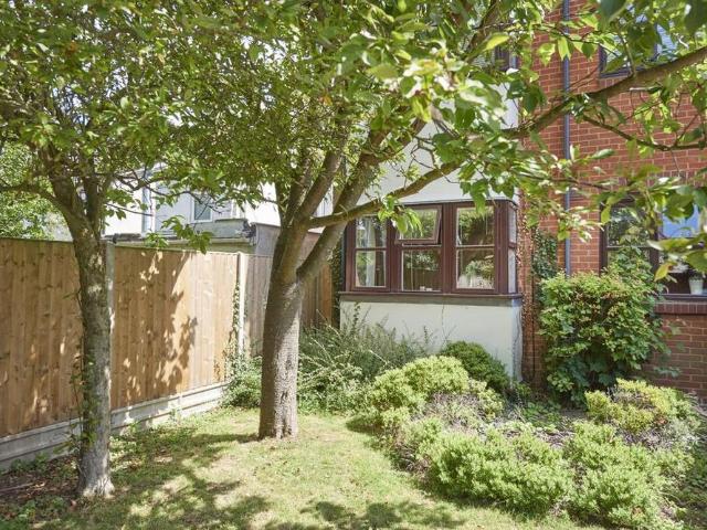 Apartment for rent in St Albans, Five Acres