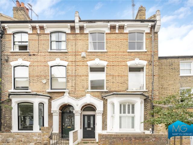 Apartment for rent in Highbury, Greater London