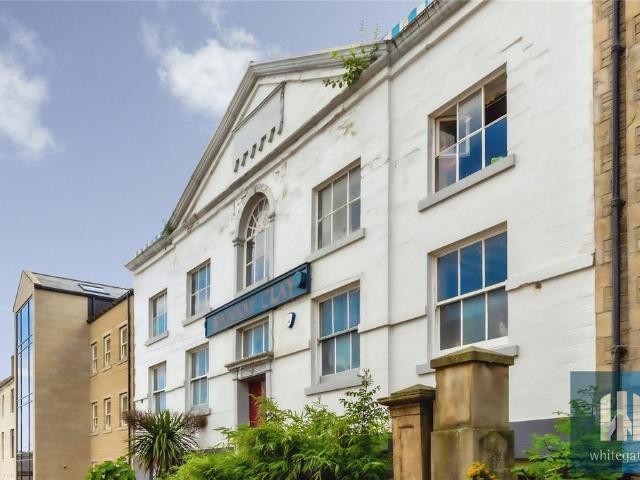 Flat for rent in Highfields, Huddersfield