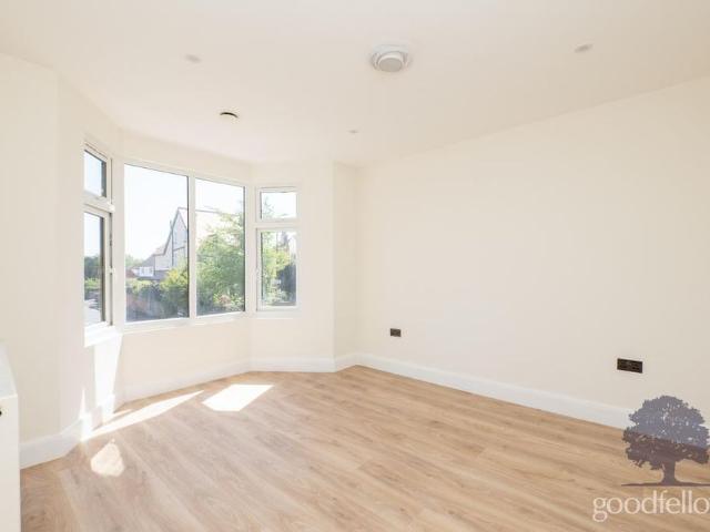 Apartment for rent in Carshalton Beeches, Greater London