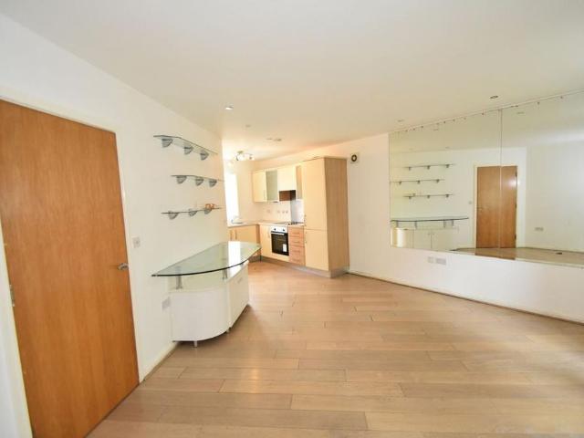 Apartment for rent in Prestolee, Lee Bank