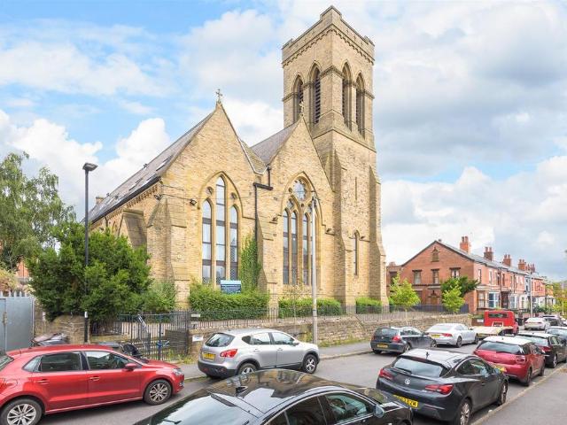 Flat for rent in Lowfield, South Yorkshire