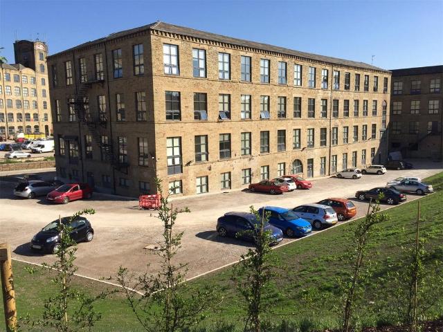 Flat for rent in Batley, West Yorkshire