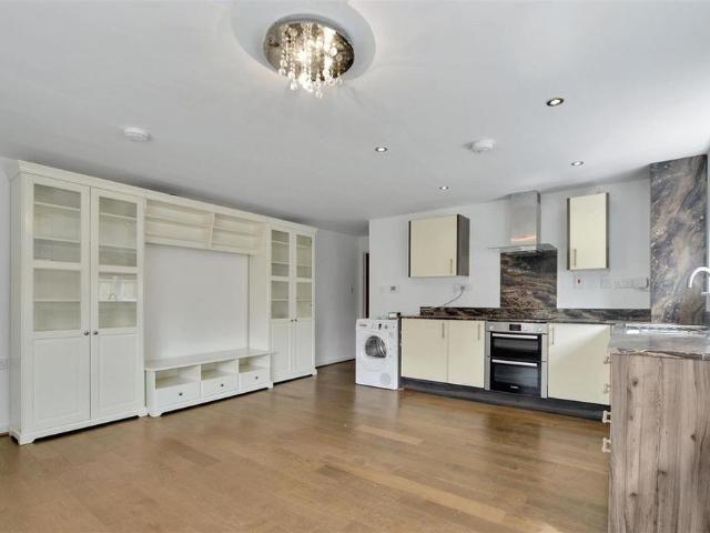 Apartment for rent in Arbury, Cambridgeshire