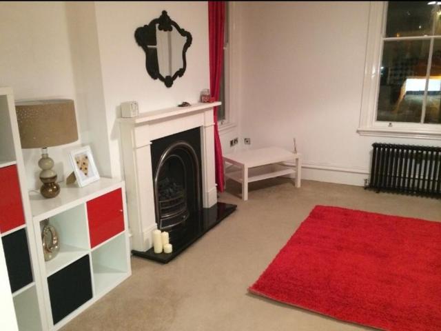 Apartment for rent in Dixons Green, West Midlands