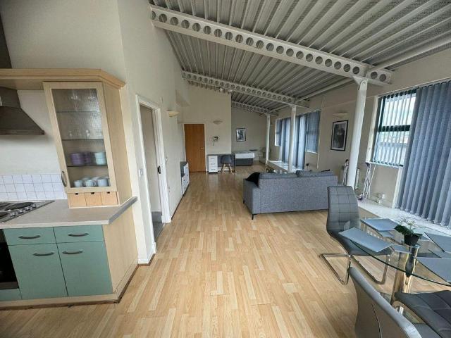 Apartment for rent in Hillhouse, Huddersfield