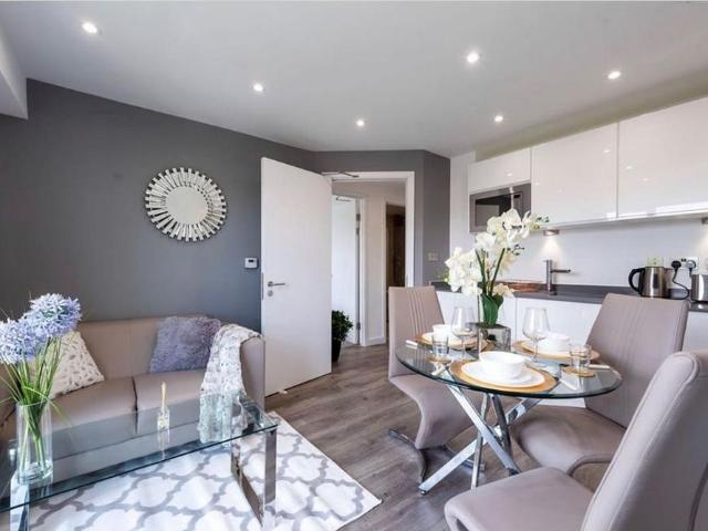 Apartment for rent in Dixons Green, West Midlands