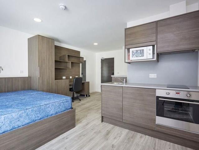 Apartment for rent in Park Central, Birmingham