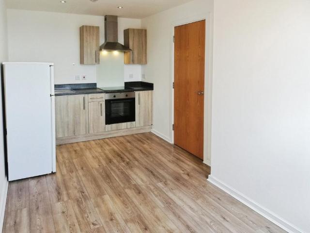 Flat for rent in Belle Isle, West Yorkshire