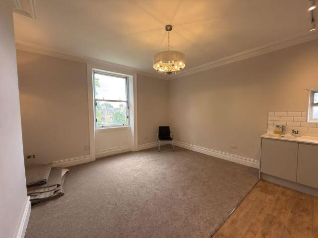 Apartment for rent in Highfields, Huddersfield