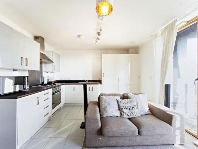 Apartment for rent in London Borough of Croydon, Thornton Heath