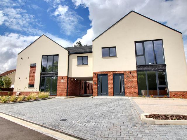 Flat for rent in Burgh St Peter, Norfolk