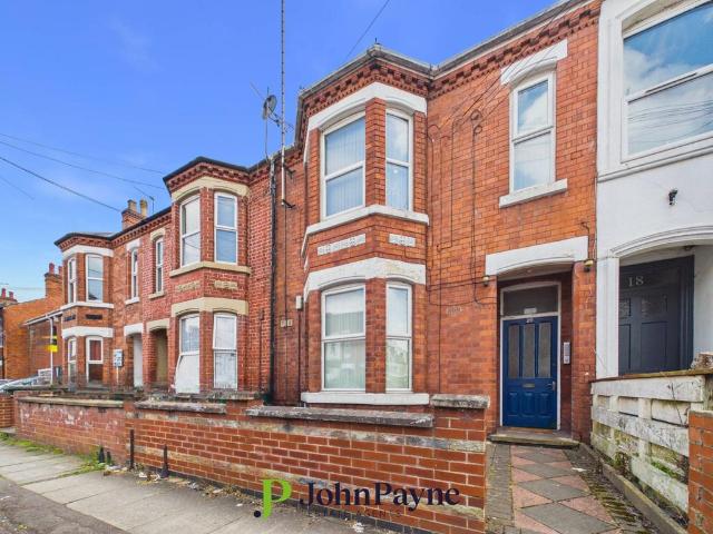 Flat for rent in Coundon, West Midlands