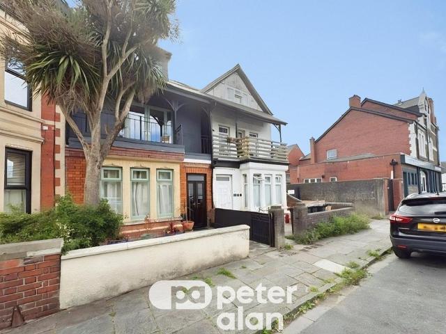 Flat for rent in Falcon Lodge, Wales