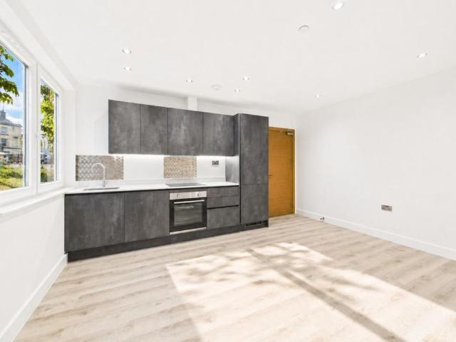 Apartment for rent in Stroud, School House