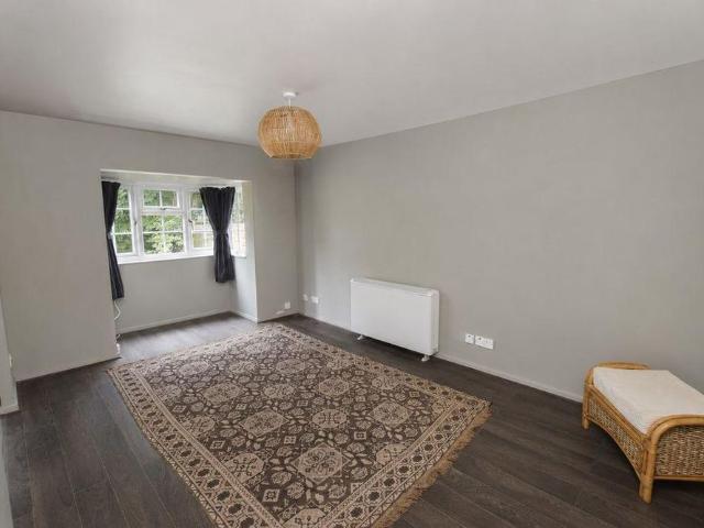 Apartment for rent in Downswood, Midway