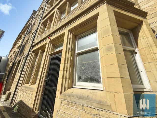 Flat for rent in Highfields, Huddersfield