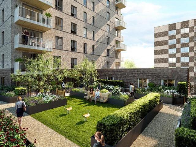 Flat for rent in Harrow Weald, Greater London