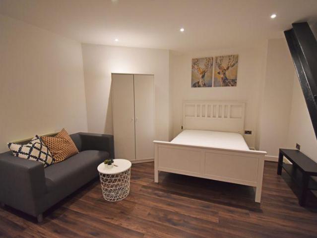 Flat for rent in Riverdene, Priest Down