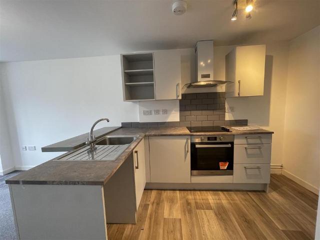 Flat for rent in Hammond Street
