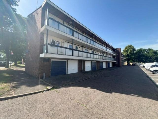 Flat for rent in Epping, Essex