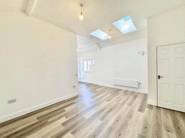 Apartment for rent in Key Street, Suffolk
