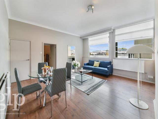 Flat for rent in Soho, Greater London