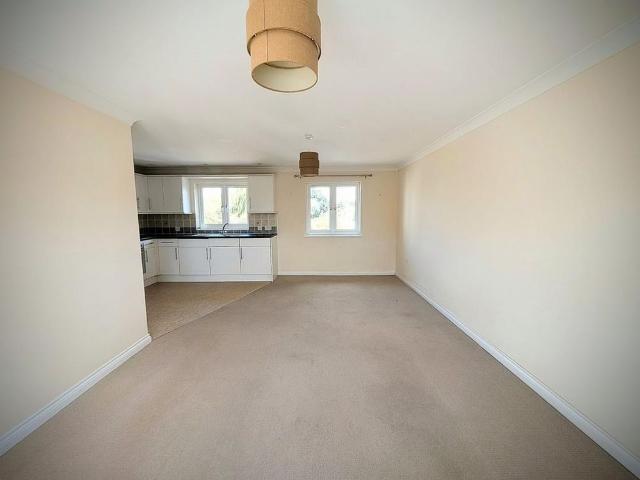 Apartment for rent in Westbourne, Key Street