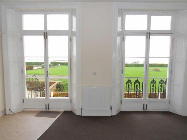 Apartment for rent in West Cliff, Acol
