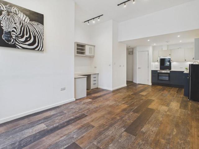 Apartment for rent in Loundsley Green, East Midlands