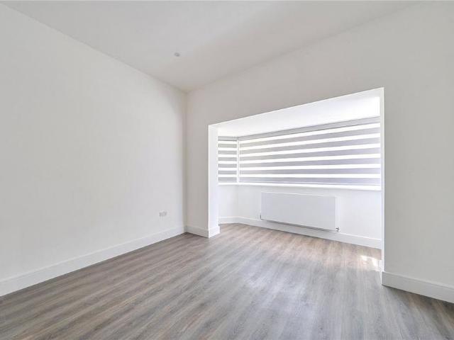 Apartment for rent in Kilburn, Greater London