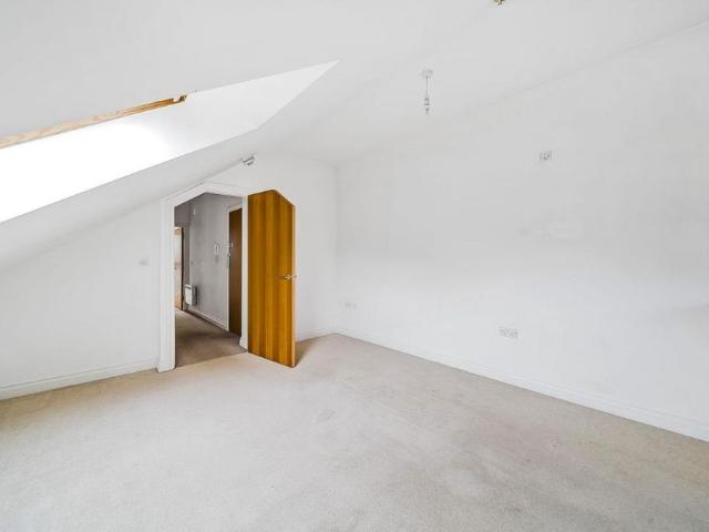 Apartment for rent in Fulflood, Hampshire