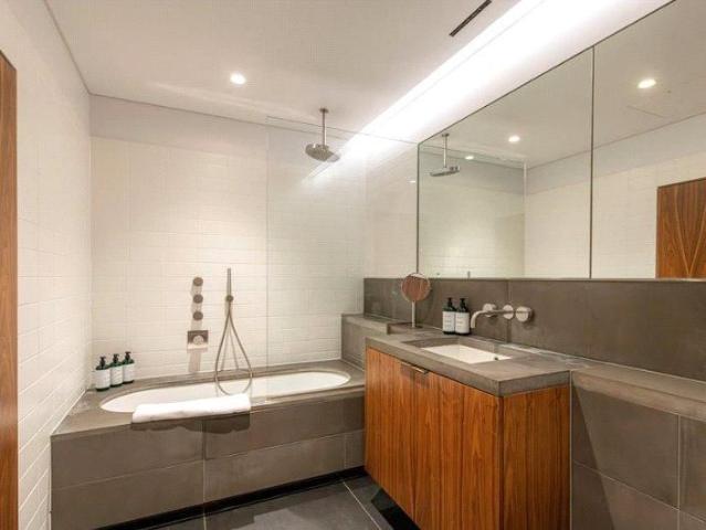 Apartment for rent in East Marylebone, Cat Hill