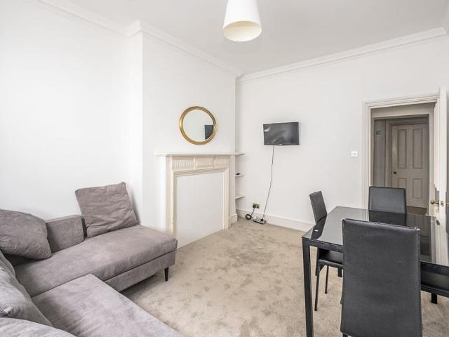 Apartment for rent in Paddington, Isle Of Man