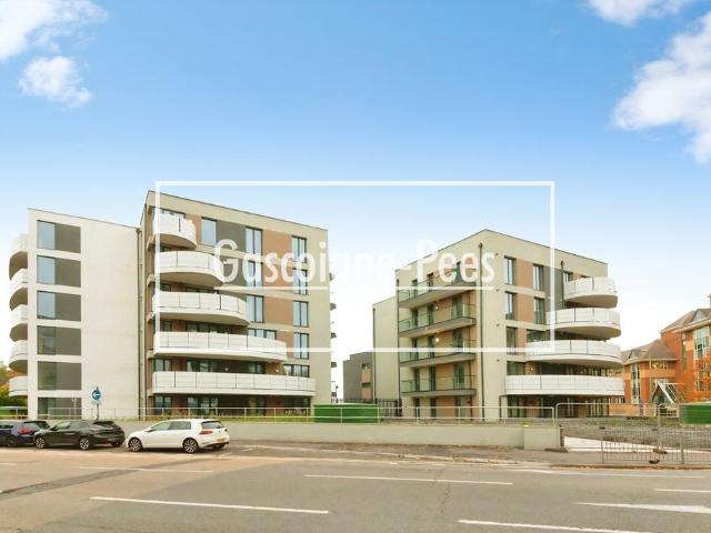 Flat for rent in Farnborough, Hampshire