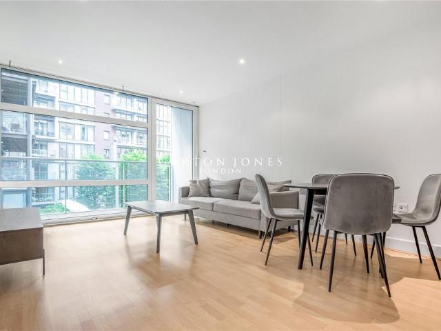 Flat for rent in Greater London
