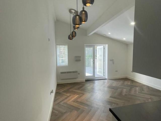 Apartment for rent in Farsley, West Yorkshire