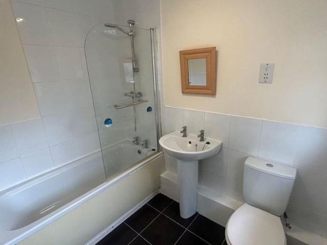 Apartment for rent in King's Mills, Wrexham