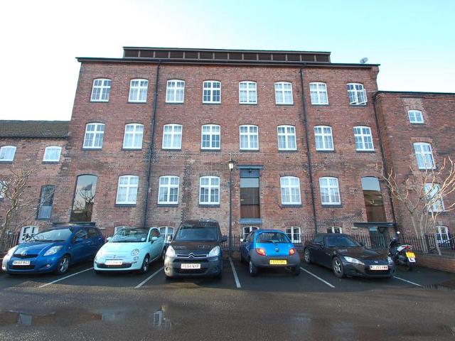 Flat for rent in Beamhurst, Staffordshire