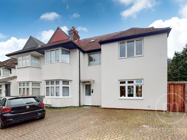 Apartment for rent in London Borough of Barnet, Greater London
