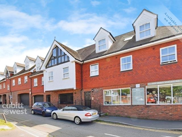 Apartment for rent in Uckfield, Cross In Hand
