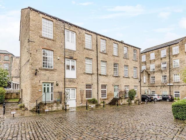 Flat for rent in Friendly, Sowerby Bridge