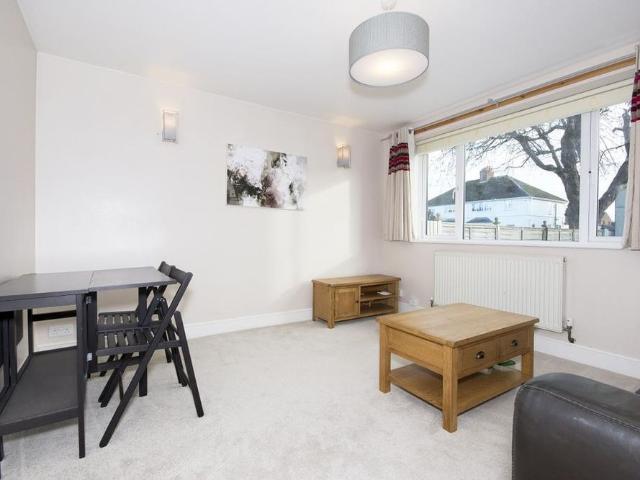 Apartment for rent in Thrupp, Evershot