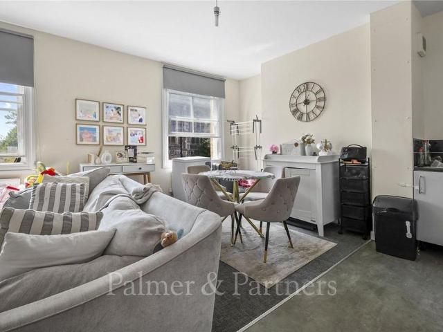 Apartment for rent in Hythe, Fordham Heath
