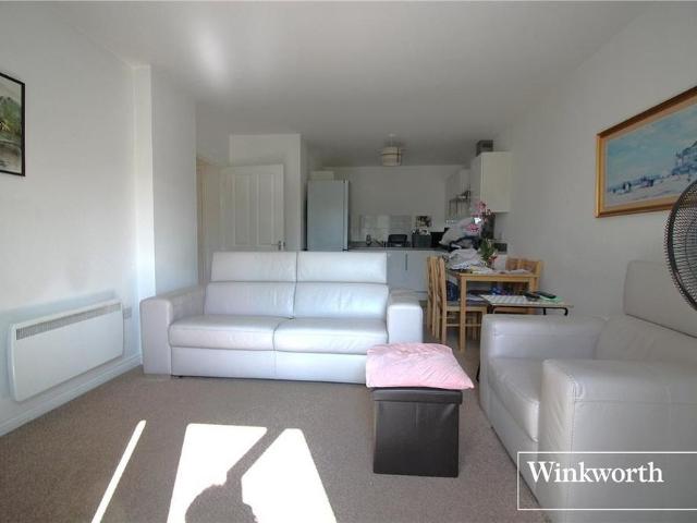 Apartment for rent in Elstree and Borehamwood, Borehamwood