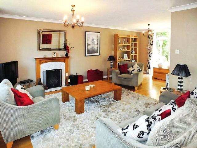 Studio for rent in Heol-las, Surrey