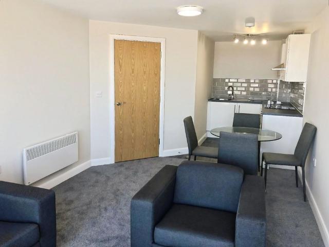 Studio for rent in Leylands, West Yorkshire