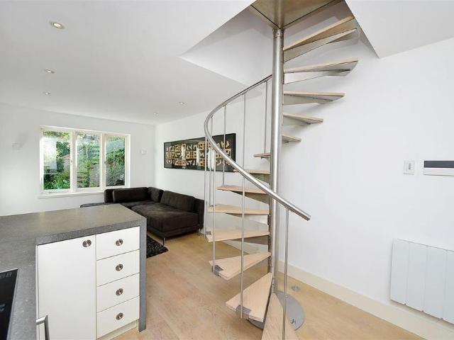 Apartment for rent in St. John's Wood, Greater London